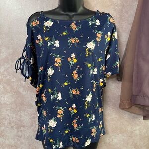 Hayden Top Size Small NWT